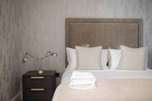 2 Schlafzimmer, Bügeleisen/Bügelbrett, kostenloses WLAN