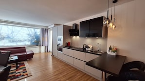 Coffee/tea maker, fridge, microwave, oven - Panorama App 1B Zell am See (Zell am See)