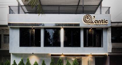Qantic Lodging & Rooftop