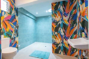 Junior-Doppelzimmer zur Einzelnutzung, Gartenblick | Badezimmer