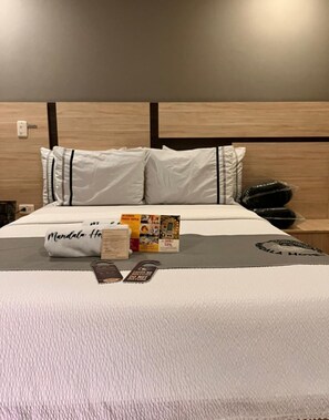 Down duvets, desk, iron/ironing board, free WiFi - MANDALA HOTEL BOTERO   (Medellín)