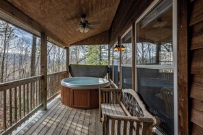 Terrace/patio - 3 Gone Hunting -Studio (Bryson City)