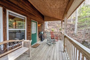Terrace/patio - 3 Gone Hunting -Studio (Bryson City)