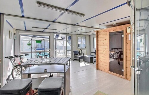 Amazing home in Jugon-les-Lacs