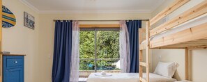 2 habitaciones, tabla de planchar con plancha y wifi gratis