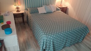 2 bedrooms