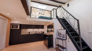 Frigorifero, microonde, forno, lavastoviglie