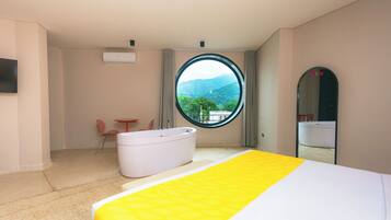 Suite Deluks | Bathtub spa pribadi