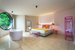 Deluxe Suite | Minibar, free WiFi, bed sheets - Del Tropico Hotel (Sopetrán)