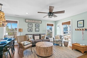 Smart TV, DVD player, books