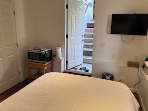 1 bedroom, iron/ironing board, WiFi, bed sheets - Lovely Garden Retreat Near Bart and Shops (Daly City)