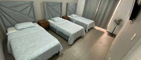 1 Schlafzimmer, Zimmersafe, Bügeleisen/Bügelbrett, kostenloses WLAN