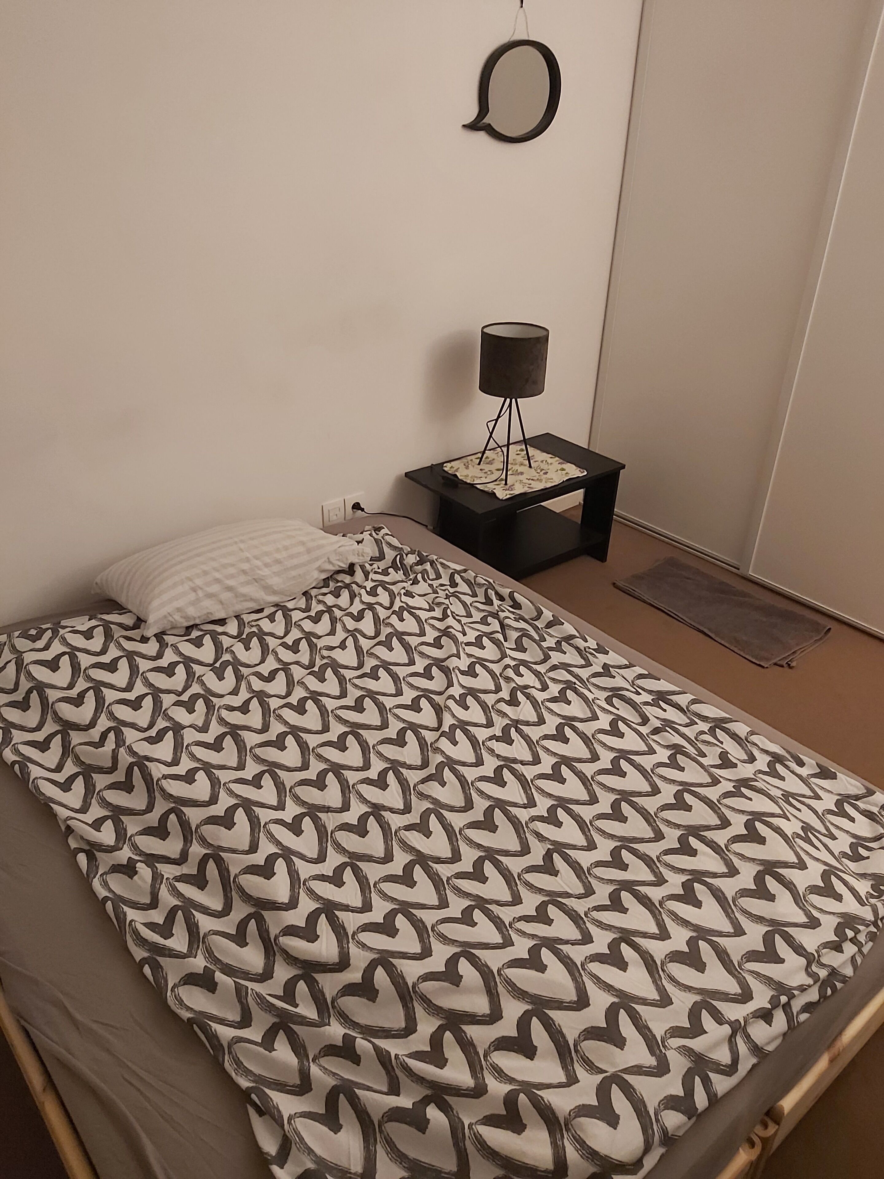 3 chambres, fer et planche à repasser, Wi-Fi, draps fournis