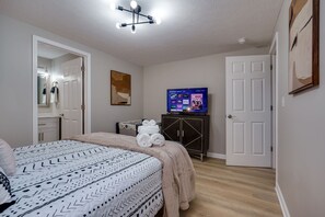 3 bedrooms, iron/ironing board, travel cot, free WiFi