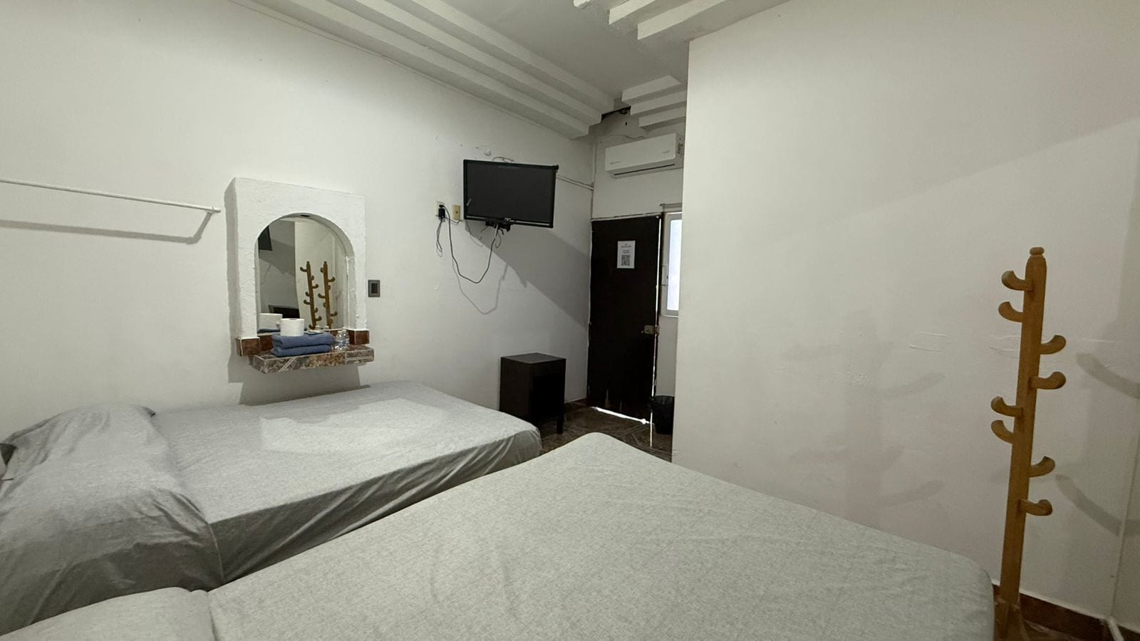 双人房 | 免费 WiFi、床单