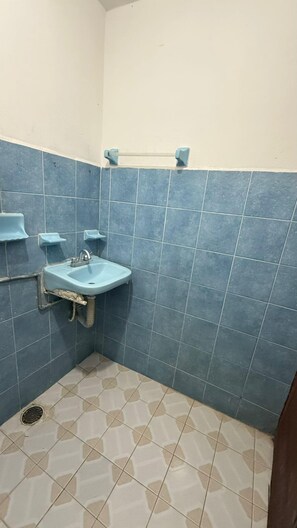 Chambre Double | Salle de bain
