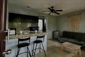 Leilighet | Spiseområde på rommet