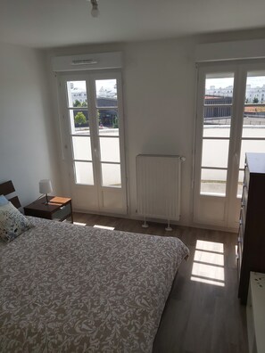 2 bedrooms, WiFi, bed sheets