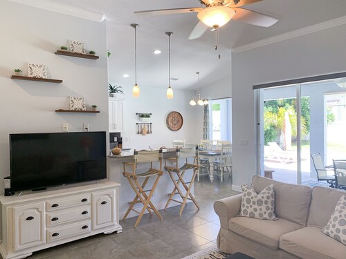 Hibiscus Hideaway in Cocoa Beach