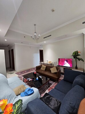 Fireplace, heated floors, printers - Khalifa Holiday's  (Dubai)