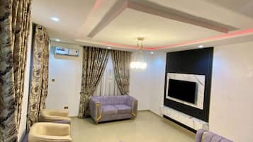 Habitación doble | Área de sala de estar