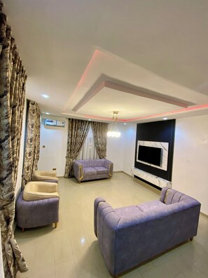 Double Room | Living area - BA2 Homes (Abuja)