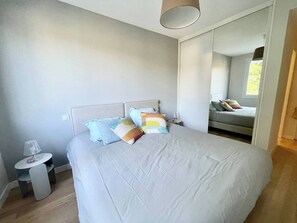 3 camere, ferro/asse da stiro