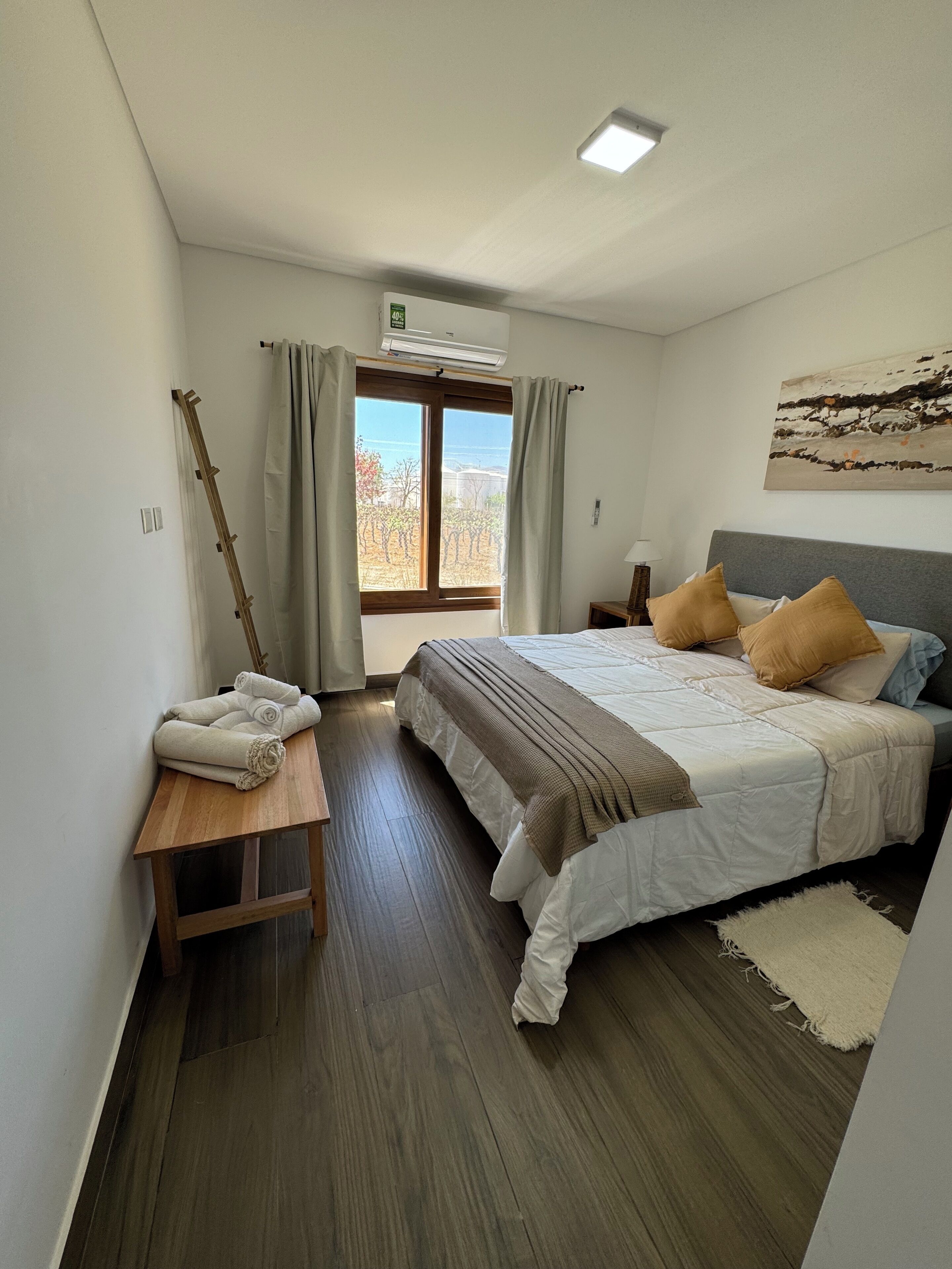 2 多间卧室、熨斗/熨衣板、WiFi、床单