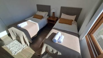2 bedrooms, WiFi, bed sheets
