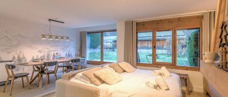 2 chambres, fer et planche à repasser, Wi-Fi, draps fournis