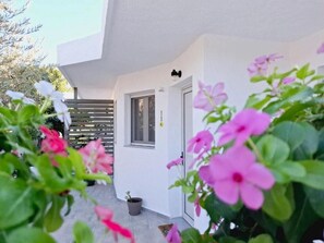 Superior Suite, Non Smoking - Phos | Terrace/patio