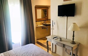 3 habitaciones, cuna de viaje, wifi gratis y ropa de cama