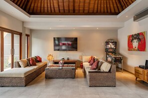 Smart-TV, Videospiele, Bücher, Musikbibliothek