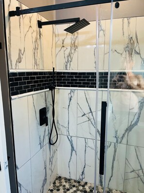 Shower, towels