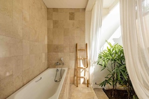Eco-friendly toiletries, hair dryer - 2 Bedroom private Pool Seminyak (seminyak)