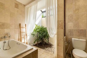 Eco-friendly toiletries, hair dryer - 2 Bedroom private Pool Seminyak (seminyak)
