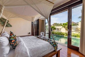 2 Schlafzimmer, Schreibtisch, Bügeleisen/Bügelbrett, Reisekinderbett