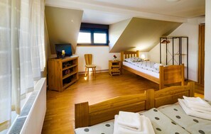 4 bedrooms, iron/ironing board, travel cot, free WiFi