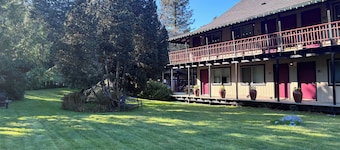 Discovery Inn