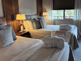 Double Queen Room | Laptop workspace, blackout drapes, free WiFi