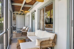 Terrace/patio - Mins 2 Beach/Dining, W/Pool 2 BR/2BA, Sleeps 4 Lux Apt 30 Day Minimum (Naples)