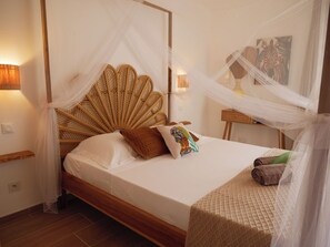 Kaz Papaye-Terrace with pool view | Premium bedding, individually decorated, individually furnished - Coco Soley (Le Diamant)