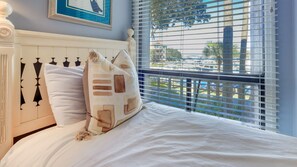 2 bedrooms, desk, iron/ironing board, travel crib