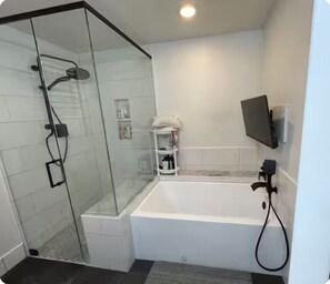 Shower, hair dryer, towels, soap -  Cozy Bear Hollow Condo Near Slopes, Olympic Park, Shops & Year-Round Activities (Park City)
