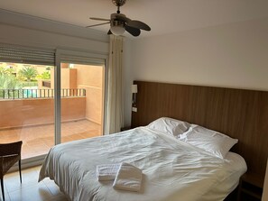 2 Schlafzimmer, Bügeleisen/Bügelbrett, kostenloses WLAN, Bettwäsche