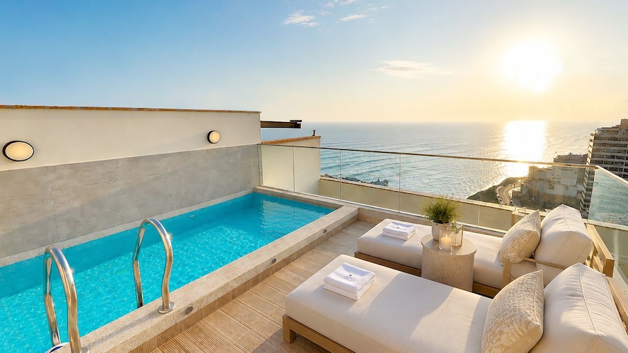 OceanFront Larcomar Apartments