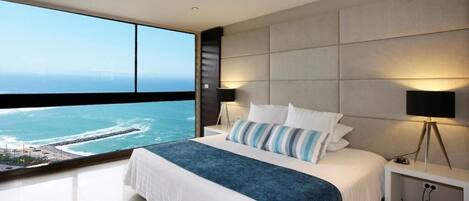 Roupas de cama premium, edredons de pluma, cofres nos quartos