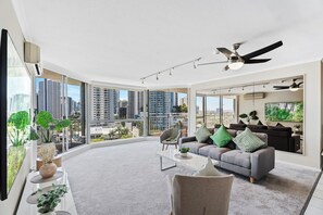 Apartment, Canal View | Living area