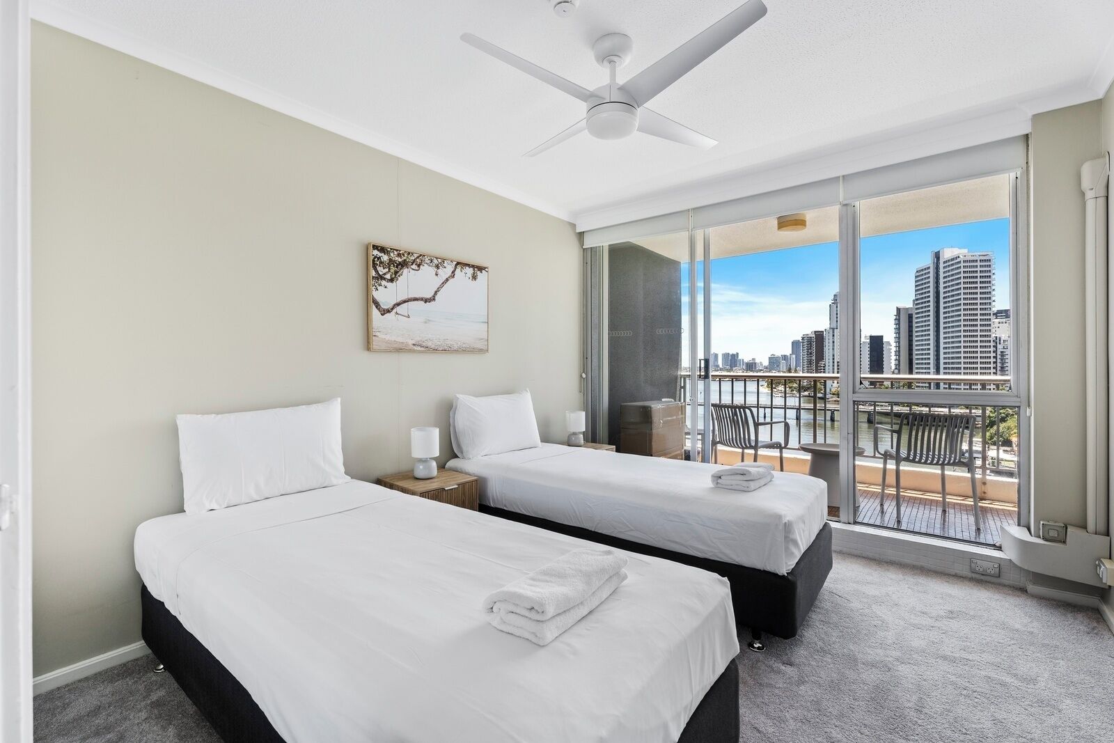 Apartment, Canal View | Laptop workspace, cots/infant beds, rollaway beds, free WiFi