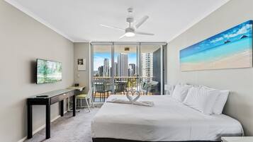 Apartment, Canal View | Laptop workspace, cots/infant beds, rollaway beds, free WiFi